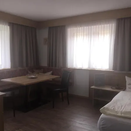 Sportpension Rubin דירה *